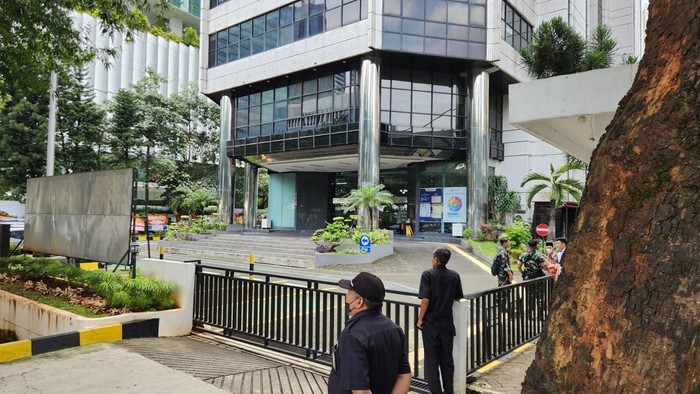 Kejaksaan Agung Geledah Rumah Anggota Ombudsman Yeka Hendra Fatika