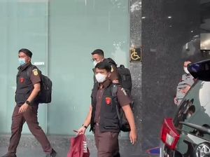 Kejagung Sita Bukti Elektronik Usai Geledah Komisioner Ombudsman Yeka Hendra