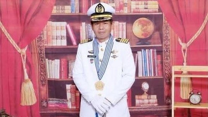 Kapten Miswar Maturusi Berkomunikasi dengan Istri Sebelum Kapal Meledak di Selat Hormuz