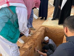 Keluarga Cari Keadilan untuk Watirih yang Meninggal Tragis di Arab