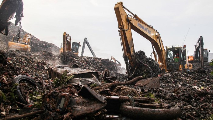 Longsor Sampah TPST Bantargebang Berujung Empat Kematian