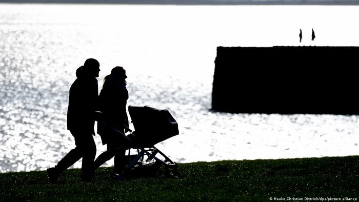 Sepertiga Pria Gen Z Percaya Istri Harus Patuh