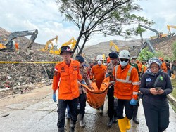 Bertambah, Korban Tewas Longsor Sampah Bantargebang Jadi 5 Orang