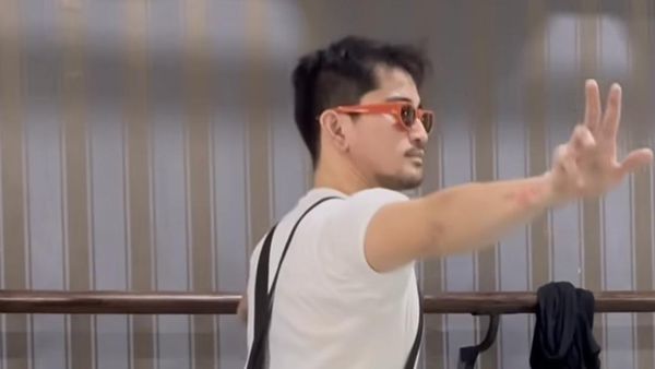 7 Potret Bio One Perdana Belajar Balet, Pakai Legging & Sepatu Balet