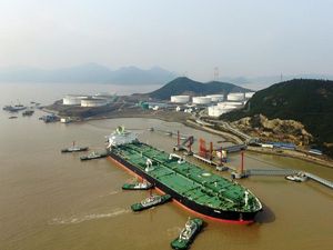 China Jadi Penentu Ekspor Minyak Iran