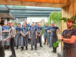 35 Eks Karyawan Restoran Terbaik di Dunia Ngaku Pernah Dipukul hingga Didorong ke Dinding