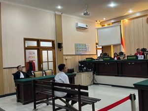 Waria Mojokerto Produsen Konten Porno Gay Divonis 1,5 Tahun Bui