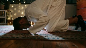 Jadwal Salat Denpasar dan Sekitarnya Hari Ini Sabtu 25 April 2026