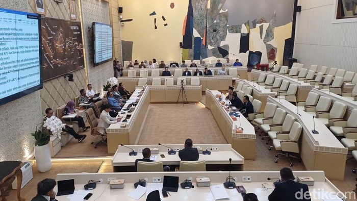 Komisi II DPR Gelar Rapat Dengar Pendapat Umum untuk Pemilu