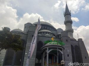 Masjid Jami Al Fajri, Masjid Unik Bergaya Turki di Jakarta