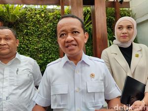 Bahlil: Stok BBM Kita Aman, Nggak Perlu Panic Buying