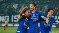 Tekad Persib Jaga Asa Juara, Bojan Hodak: Fokus!