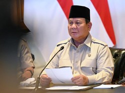 Prabowo Ingatkan Masyarakat Harus Siap Hadapi Kesulitan Akibat Perang Timteng