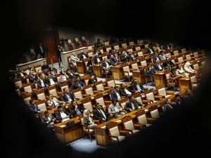 DPR Bakal Uji Kelayakan Dewan Komisioner OJK, Dibawa ke Paripurna Lusa