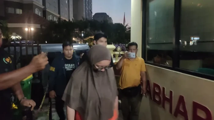 Wanita Tersangka Pencurian Rp300 Juta di Jakarta Ditetangkap