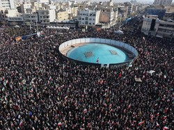 Warga Iran Ramai-ramai Nyatakan Setia pada Mojtaba Khamenei