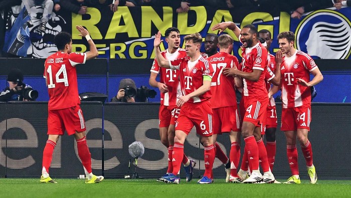 Bayern Munich menang 6-1 atas Atalanta di leg pertama babak 16 besar Liga Champions.