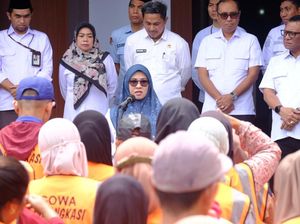 Pemkab Gowa Bagikan Paket Lebaran untuk 716 Tenaga Outsourcing