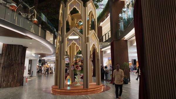 Dekorasi Timur Tengah Hangatkan Ramadan di Jakarta