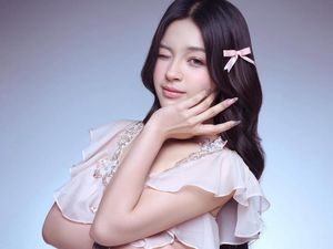 Elsa Japasal Overwhelmed, Mulai Kurangi Kerjaan