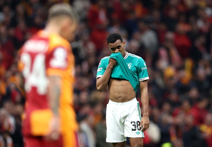 Soccer Football - UEFA Champions League - Round of 16 - First Leg - Galatasaray v Liverpool - Rams Park, Istanbul, Turkey - March 10, 2026 Liverpools Ryan Gravenberch reacts REUTERS/Murad Sezer