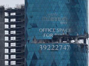 Gedung Kantor di Iran Nyaris Terbelah Usai Dihantam Rudal