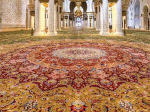 Karpet Masjid Terbesar di Dunia, Luasnya 28 Kali Lapangan Padel!