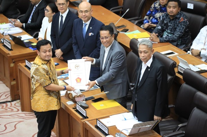 Wakil Menteri Sosial Tekankan Pentingnya UU HPI untuk Anak WNI di Luar Negeri