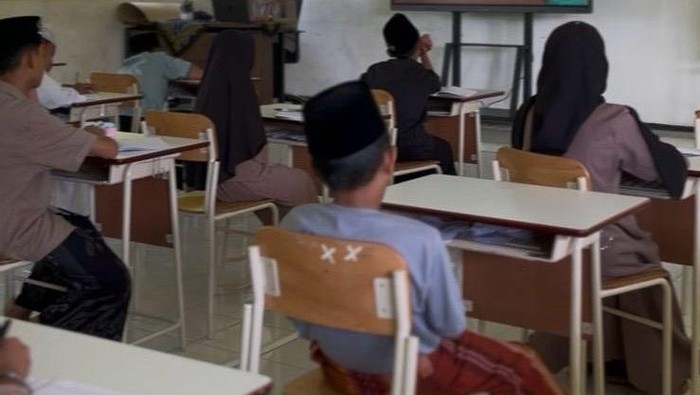 Kemensos Kirim 19.000 Paket Sembako ke Sumatra Selama Ramadan