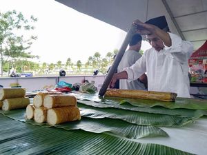 Gurih Lezat Lemang Bakar, Kuliner Ramadan Khas Pontianak