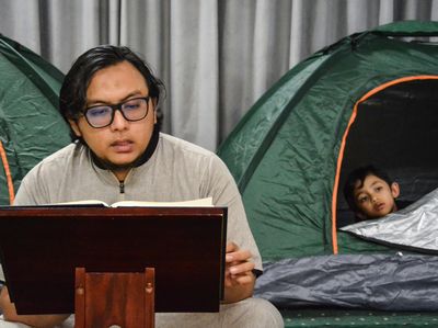 Masjid Al-Falah Bassura City Sediakan Tenda untuk Jemaah Iktikaf