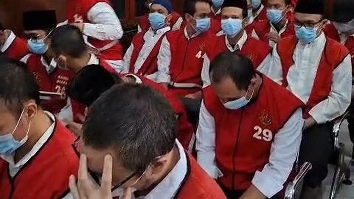 Terdakwa Pesta Gay di Surabaya Dituntut Penjara Satu Tahun