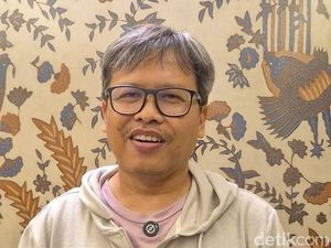 Eka Kurniawan Bakal Rilis Novel Terbaru, Judulnya Coreng Hitam