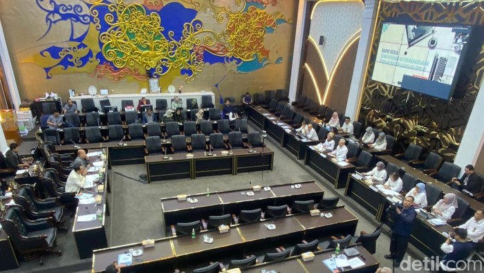 Kemnaker Tekankan Penyelesaian Nonlitigasi dalam RUU Perlindungan Pekerja Rumah Tangga