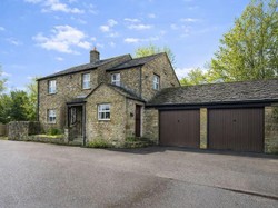 Pasarannya Rp 16 M, Rumah 4 Kamar Ini Cuma Dijual Rp 400 Juta-an