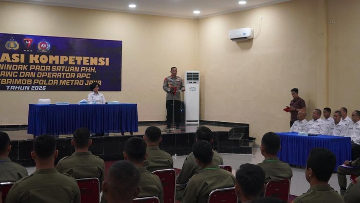 Polda Metro Jaya Gelar Sertifikasi Petugas Penanganan Unras
