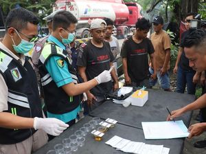 Sopir Truk-Bus di Pelabuhan Tanjung Perak Tes Urine Dadakan, Ini Hasilnya