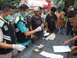 Sopir Truk-Bus di Pelabuhan Tanjung Perak Tes Urine Dadakan, Ini Hasilnya