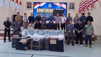 589.760 Rokok Ilegal dari Surabaya Gagal Diselundupkan ke Bima