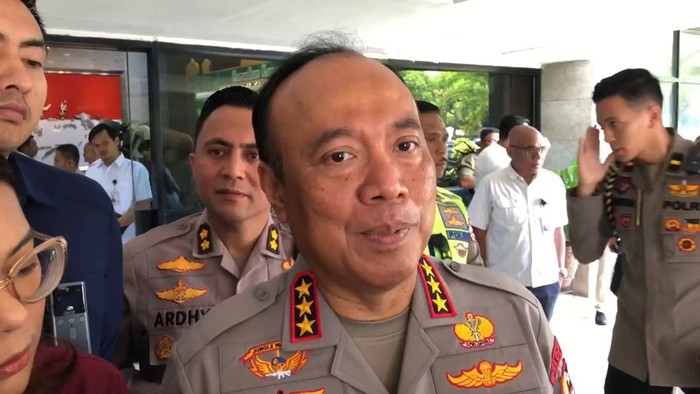 Wakapolri Komjen Dedi (Eva/detikcom)