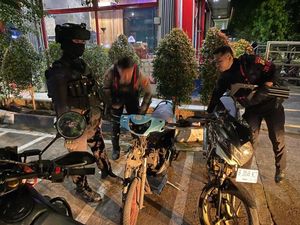 Brimob Polda Metro Cegah Balap Liar di Jaktim, 3 Pemuda Diamankan