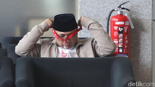 Eks Menag Yaqut Penuhi Pemeriksaan KPK