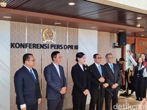 Video: Wajah-wajah 5 Anggota Dewan Komisioner OJK Baru