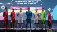 Potret Jersey Baru Timnas Indonesia Resmi Diperkenalkan ke Publik