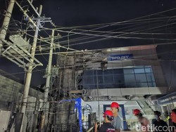 Detik-detik Kantor Kas Bank BPD DIY di Wirobrajan Jogja Terbakar