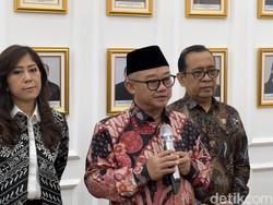 Medsos Anak Dibatasi, Mendikdasmen Jamin Mapel Koding-AI Aman dan Dukung Pembelajaran