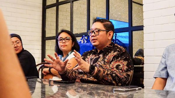 Pakar Kesehatan Bahas Pentingnya Imunisasi dan Diagnostik Anak