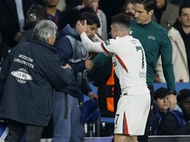 PSG Vs Chelsea: Pedro Neto Terancam Sanksi usai Dorong Ball Boy