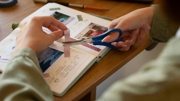 Journaling akan membantu Beauties mengabadikan perasaan Beauties selama Lebaran pada tahun 2026 dengan cara kreatif dan menyenangkan.