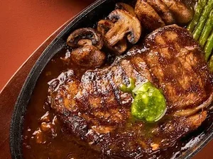 5 Tempat Makan Hot Plate buat Buka Puasa Nikmat, Isinya Beragam!